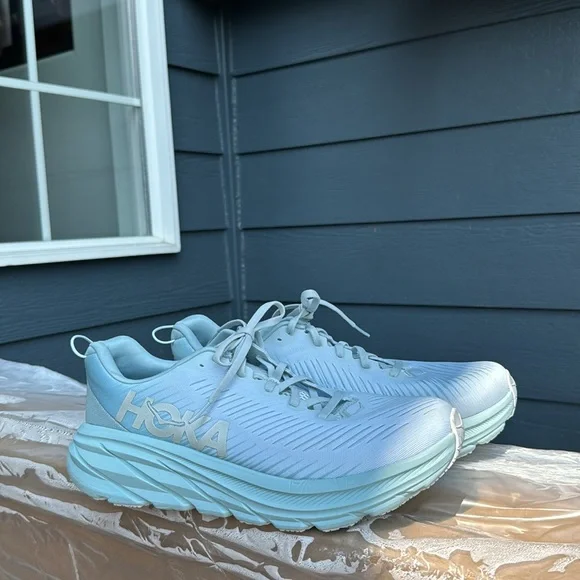 Hokas Rincon 3 Running Shoe in Ice Flow /Cloud Blue